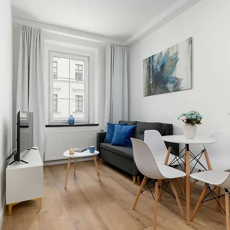 Cozy In Center By Renters